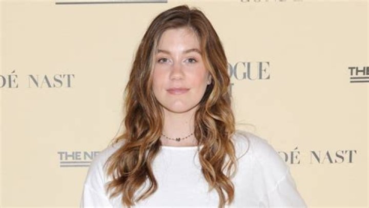 Laura Dreyfuss Net Worth